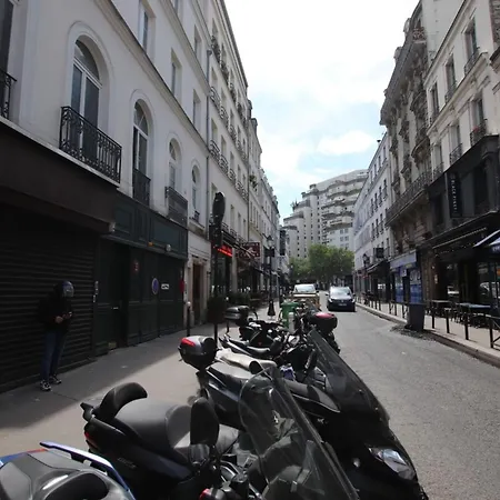 Apartment Montparnasse - La Gaite 1bdr - B'your
